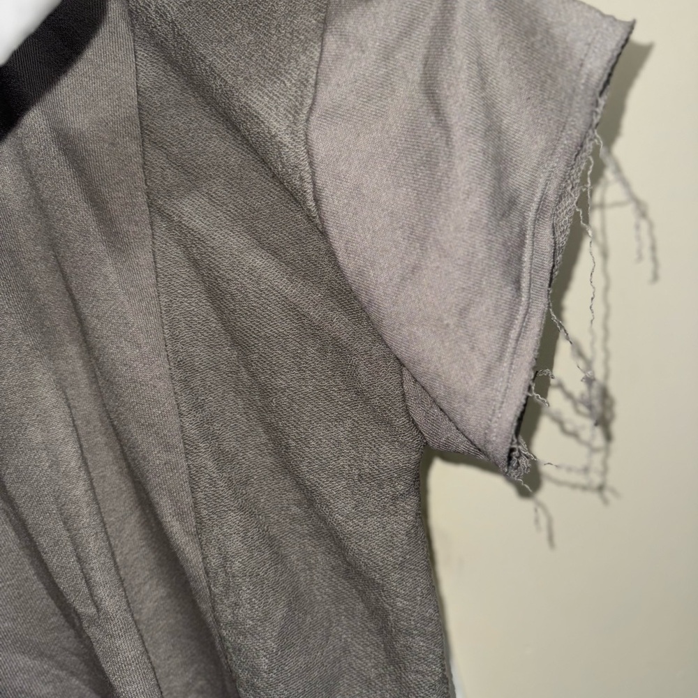 Gray Cropped Short sleeve Sweaters - Picture 4 of 4
